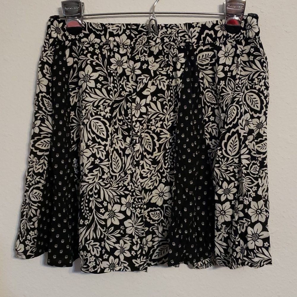Floral design skirt